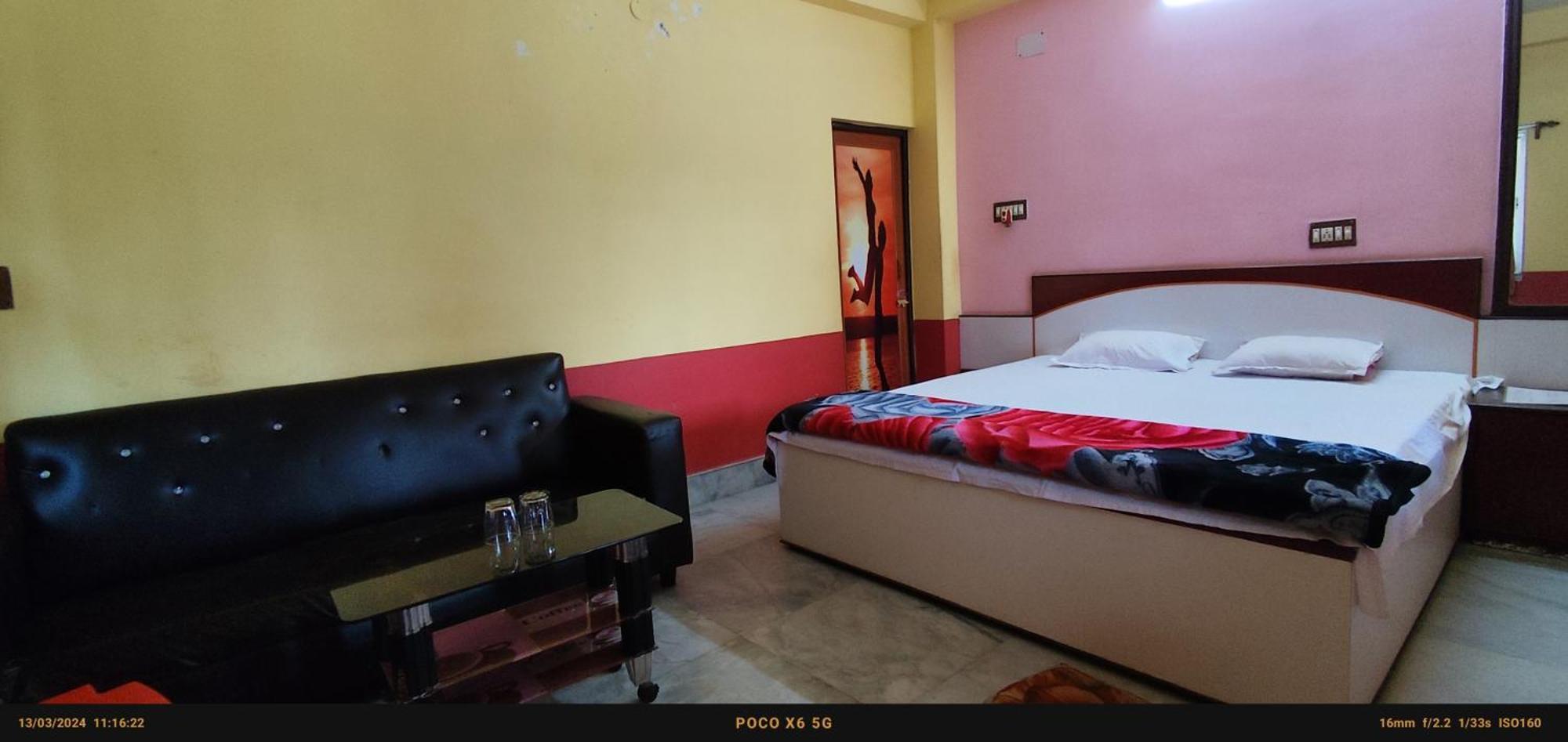 India Tours Only Ekanta Apan Hotel Mathurakhanda Exterior photo